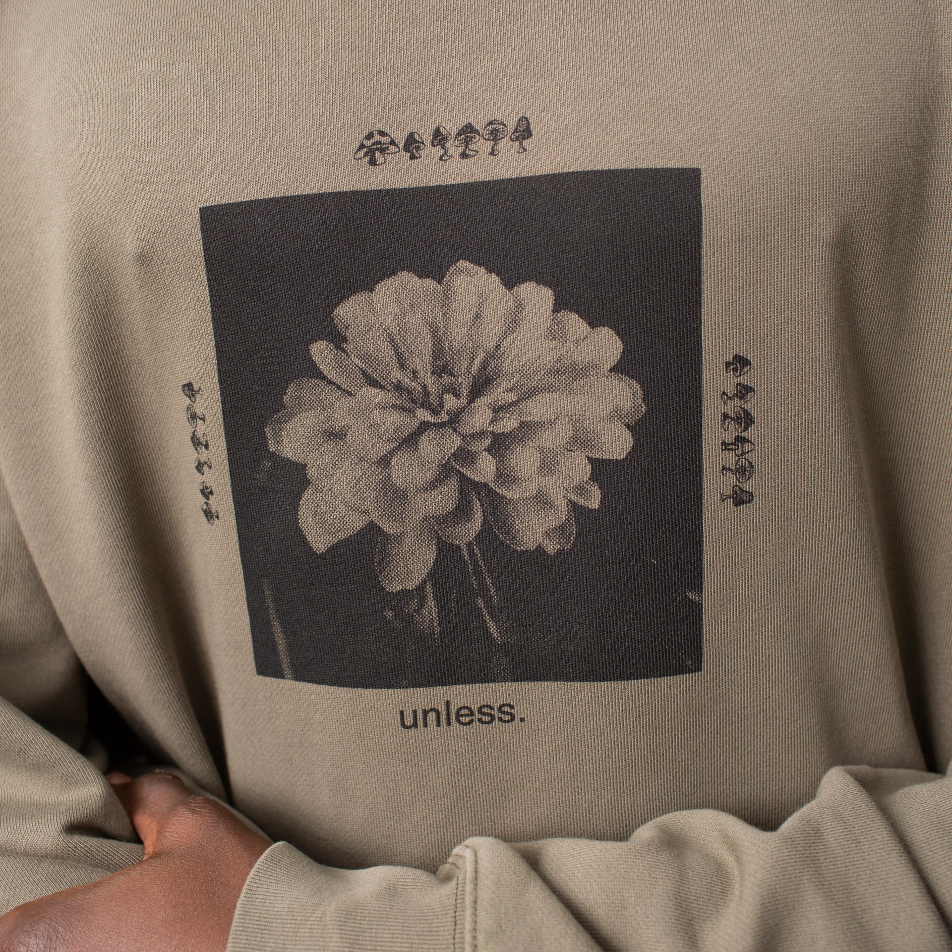 Bloom Crew Sweat - Image 3